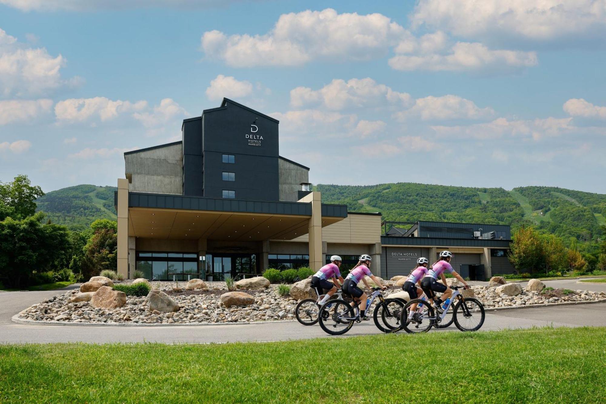 Delta Hotels By Marriott Mont Sainte-Anne, Resort & Convention Center Beaupré Εξωτερικό φωτογραφία